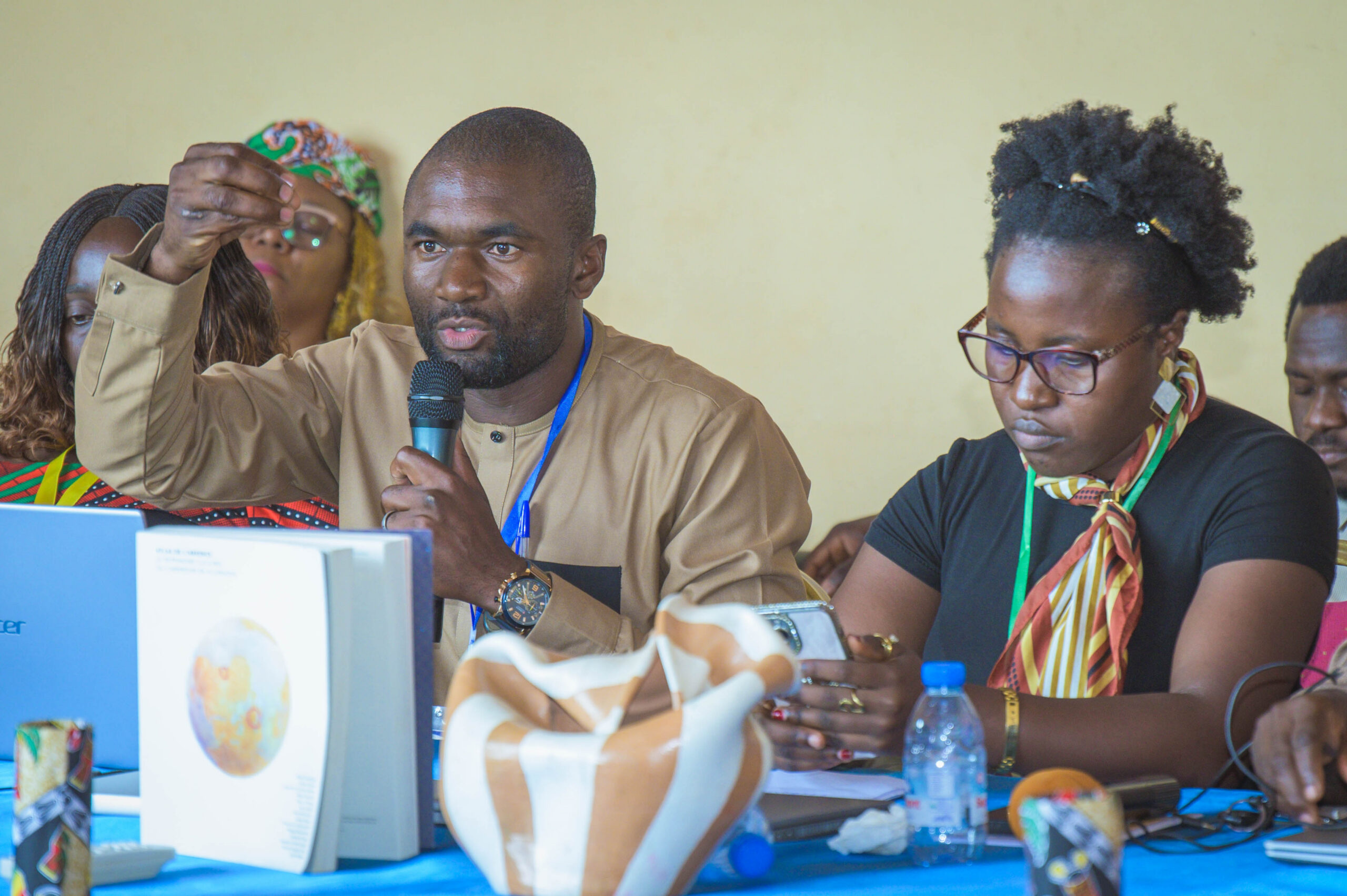 Intervention du Dr. Tsangue Douanla Brice de l'équipe Kam 2, Foumban, 19 août 2026. Photo de ©Sidoine MBOGNI.